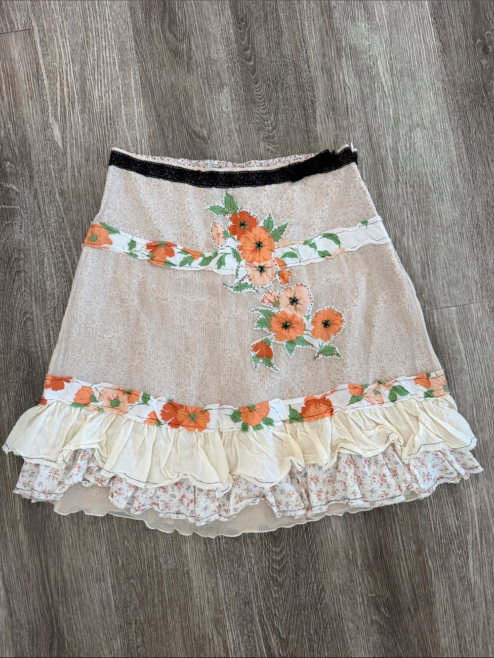Free People RARE Y2K boho silk skirt poppy floral ruffle beige neutral ivory 2